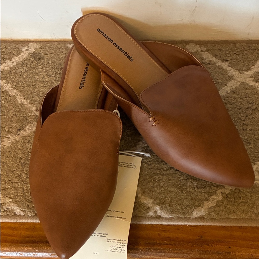 Amazon Essentials Women's Tan Mules